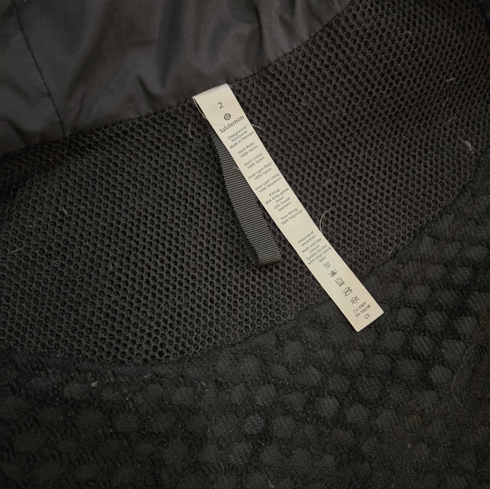 Lululemon winter jacket - Picture 11 of 16